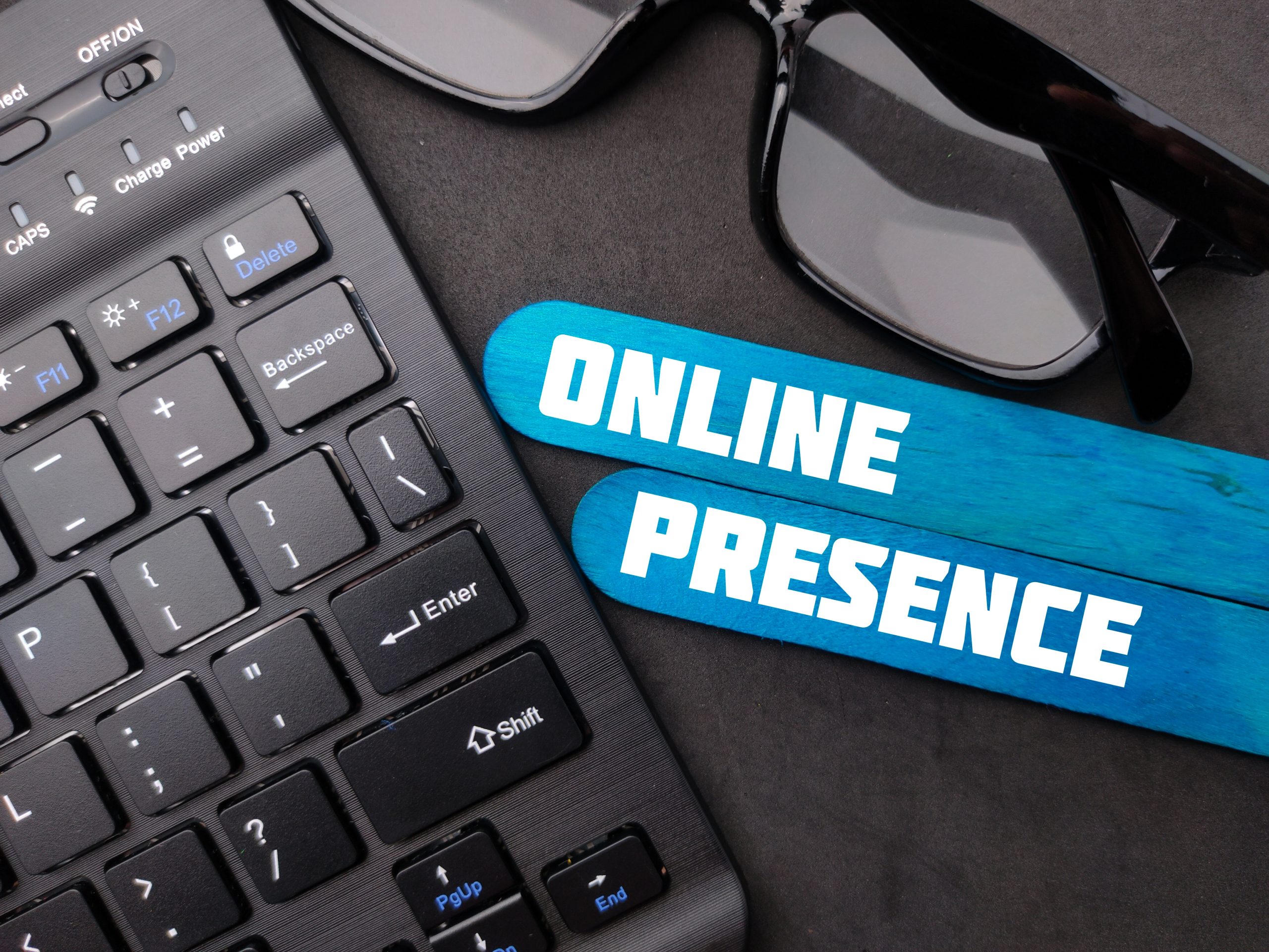 How To Build A Strong Brand Presence Online?